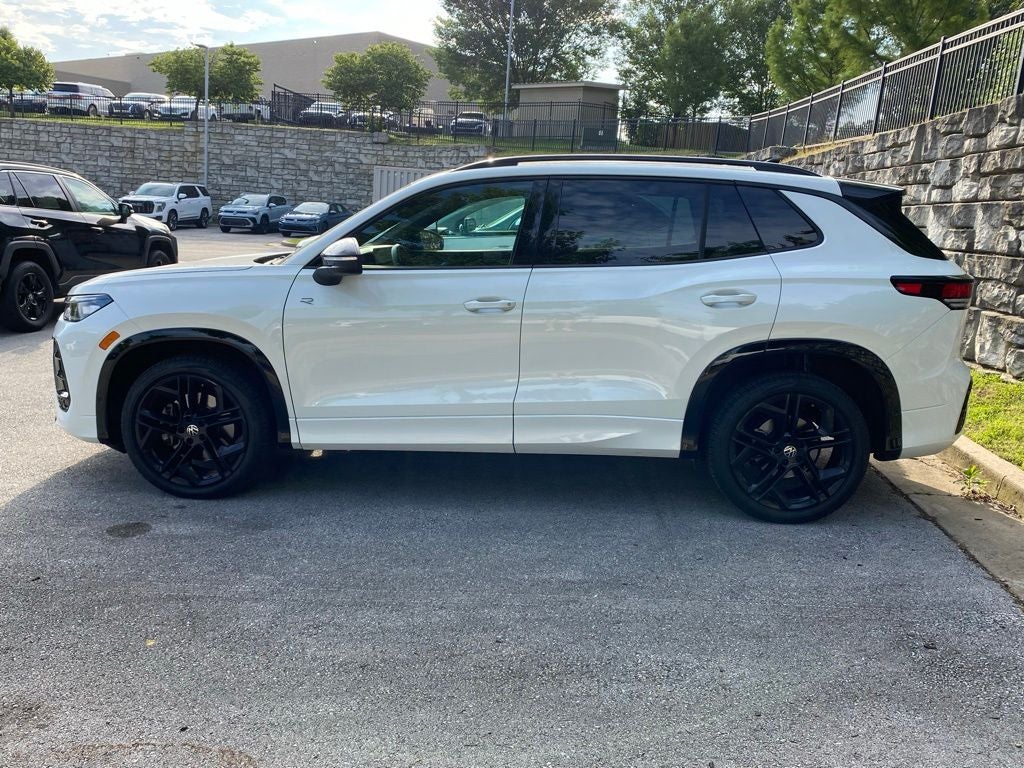 2025 Volkswagen Tiguan 2.0T SE R-Line Black
