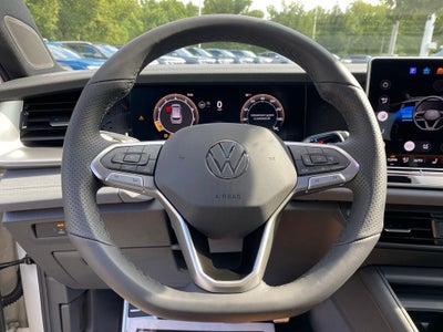 2026 Volkswagen Tiguan 2.0T SE R-Line Black