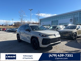 2026 Volkswagen Tiguan 2.0T SE R-Line Black