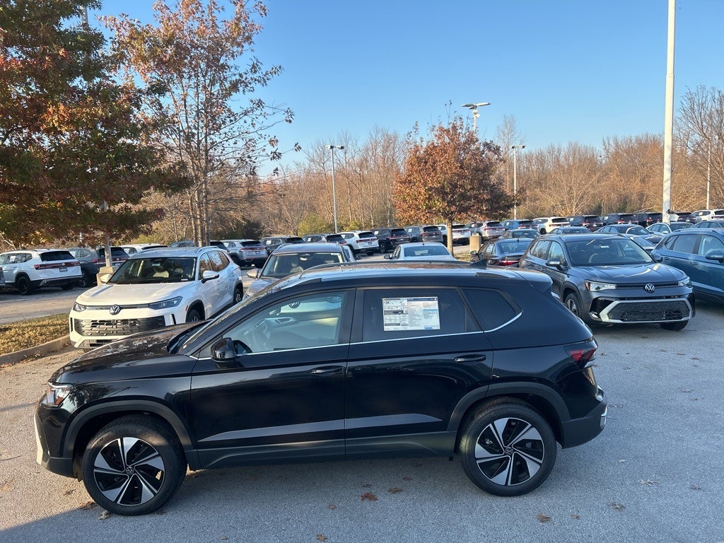 2025 Volkswagen Taos 1.5T SE