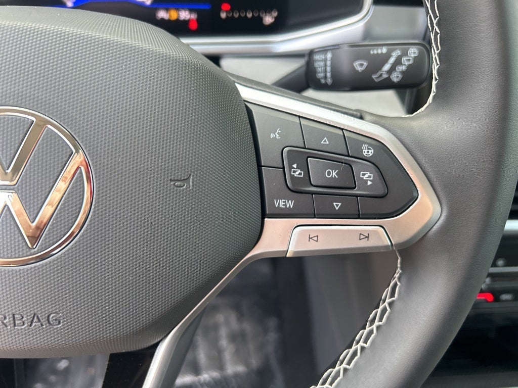 2025 Volkswagen Taos 1.5T SE