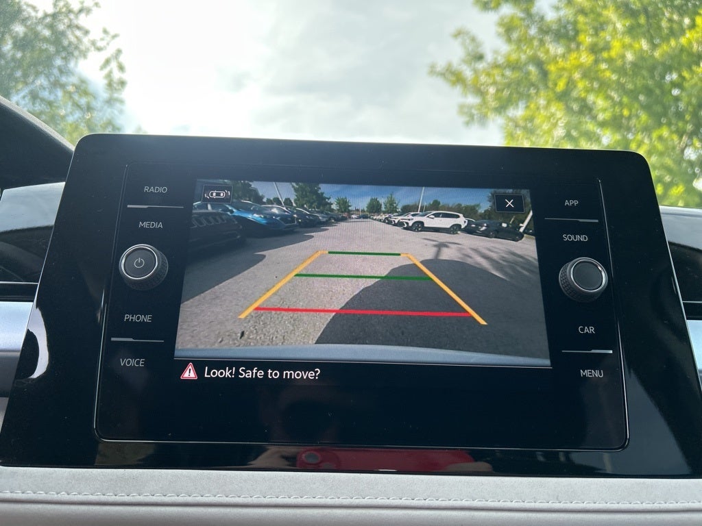 2025 Volkswagen Taos 1.5T SE