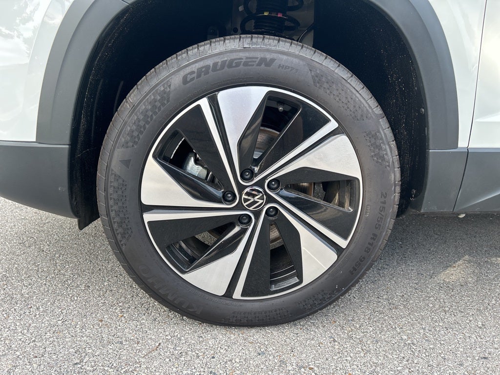 2025 Volkswagen Taos 1.5T SE