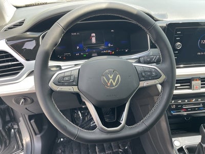 2025 Volkswagen Taos 1.5T SE