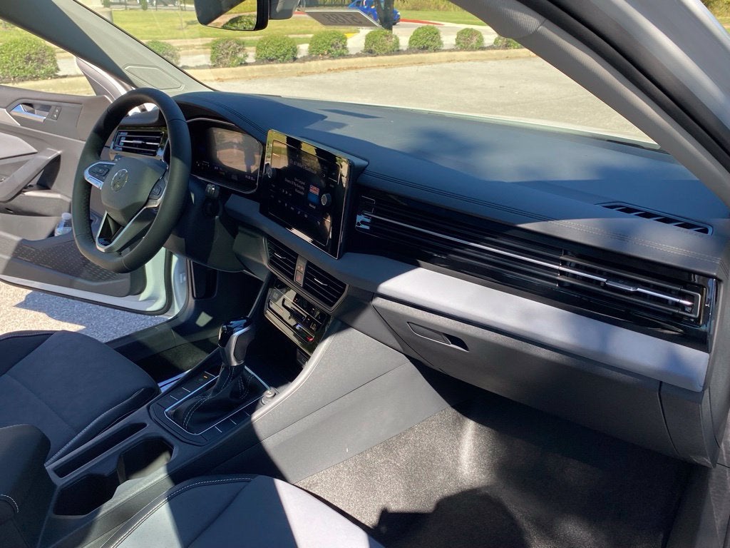 2027 Volkswagen Jetta 1.5T SE