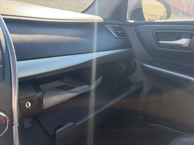 2017 Toyota Camry SE CLEAN CARFAX AND GOOD SVC RECORDS