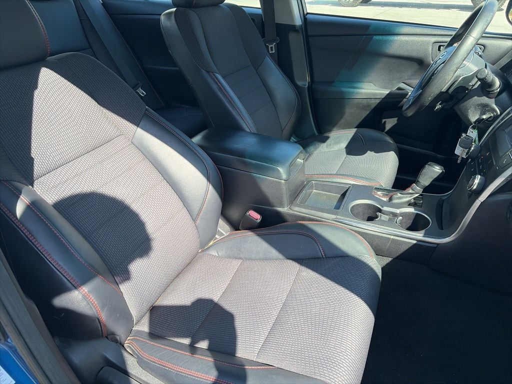 2017 Toyota Camry SE CLEAN CARFAX AND GOOD SVC RECORDS