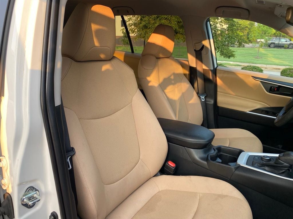 2021 Toyota RAV4 Hybrid LE