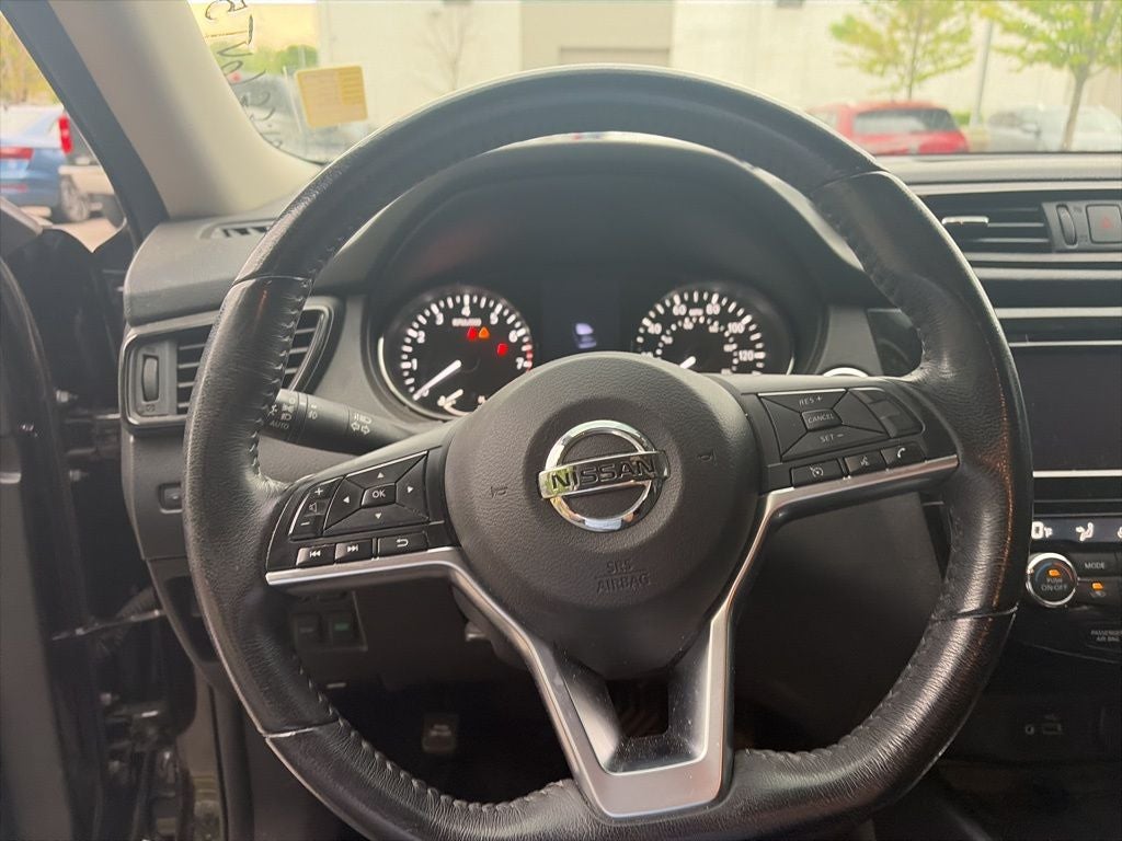 2018 Nissan Rogue SV CLEAN CARFAX LOW MILES