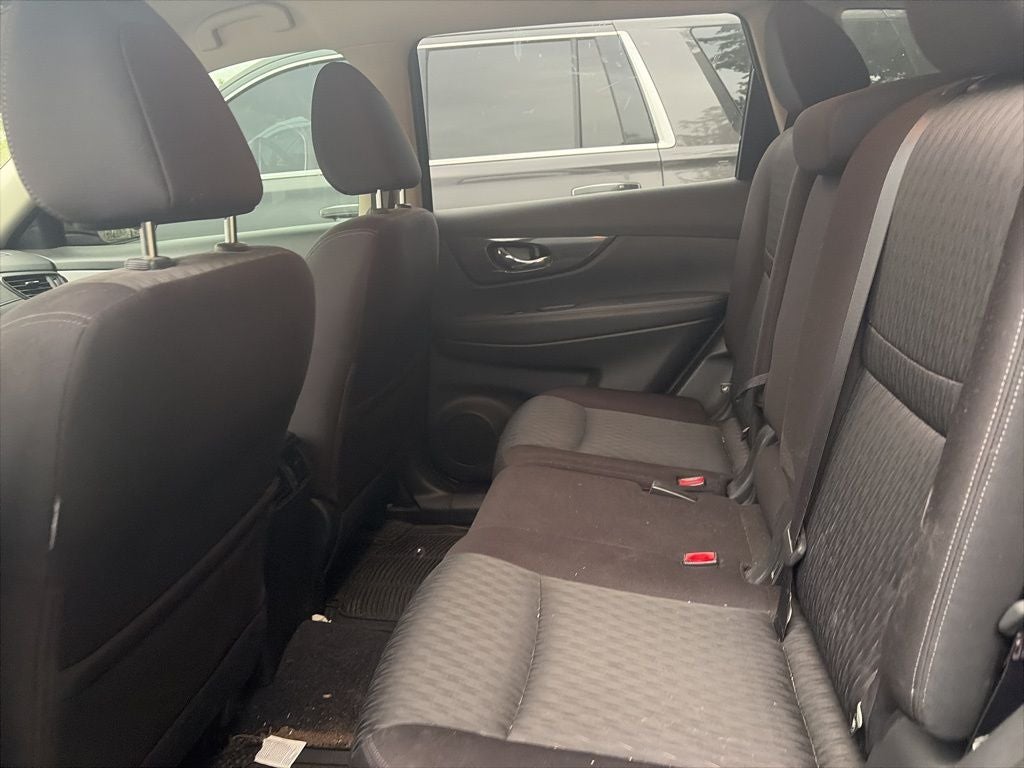 2018 Nissan Rogue SV CLEAN CARFAX LOW MILES