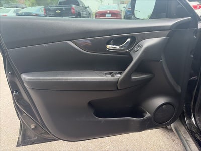 2018 Nissan Rogue SV CLEAN CARFAX LOW MILES
