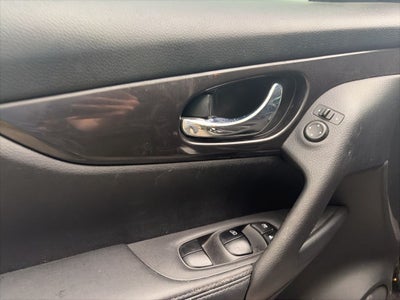2018 Nissan Rogue SV CLEAN CARFAX LOW MILES