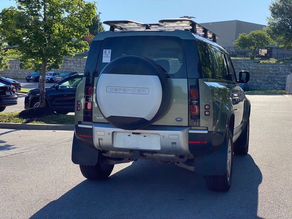 2021 Land Rover Defender 110 SE