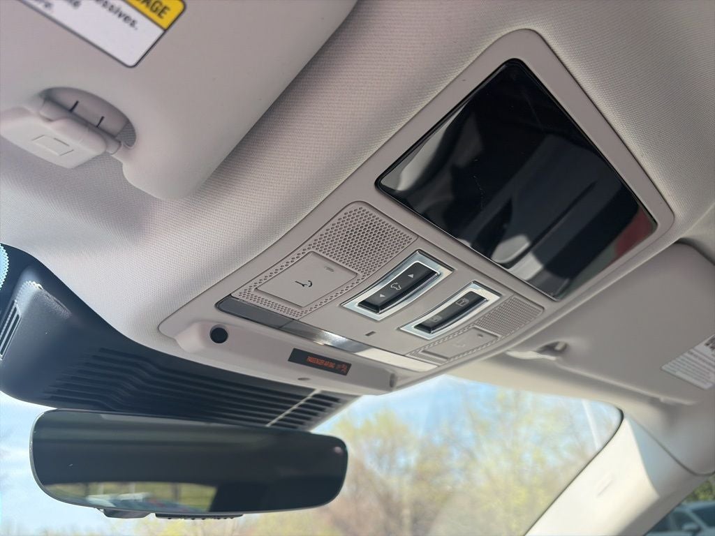 2023 Land Rover Range Rover Evoque R-Dynamic SE 1OWNER GREAT SERVICE RECORDS... AWESOME!!