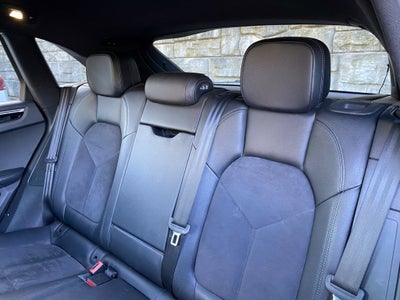 2017 Porsche Macan Base
