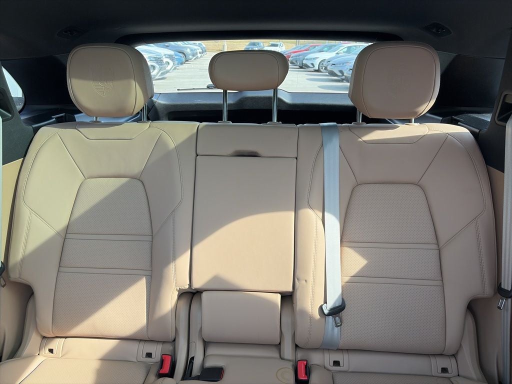 2023 Porsche Cayenne Platinum Edition CLEAN CARFAX, GREAT RECORDS