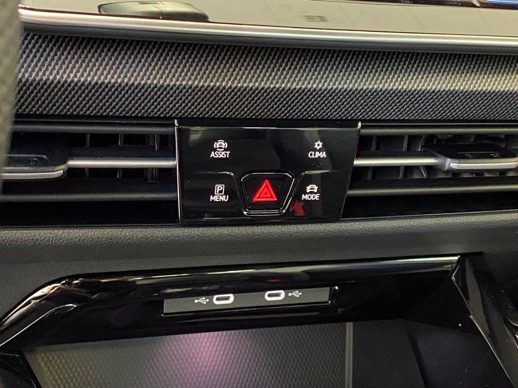 2026 Volkswagen Golf R Base