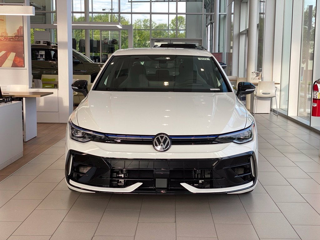 2026 Volkswagen Golf R Base