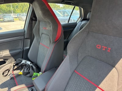 2025 Volkswagen Golf GTI 2.0T SE