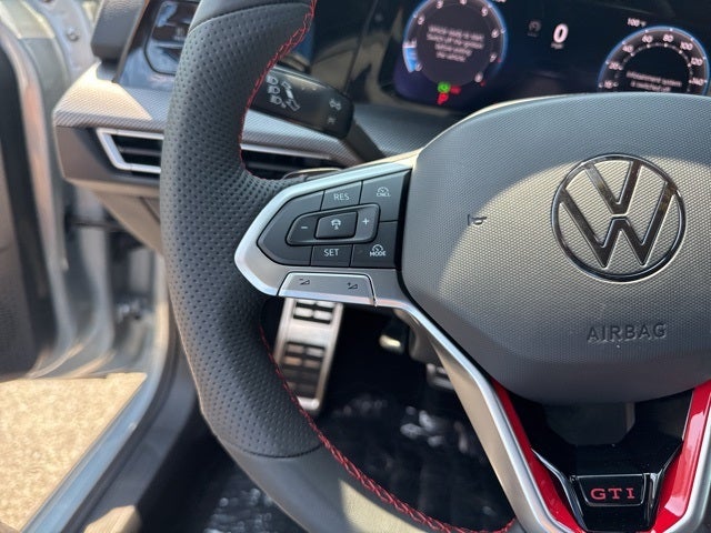 2025 Volkswagen Golf GTI 2.0T SE