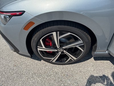 2025 Volkswagen Golf GTI 2.0T SE