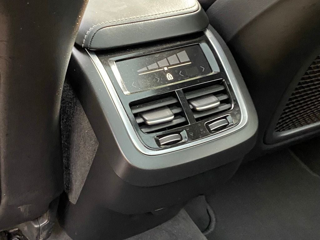 2021 Volvo XC60 T5 Inscription