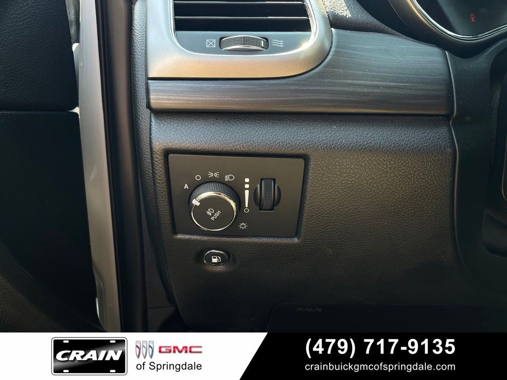 2021 Jeep Grand Cherokee Laredo X ALTITUDE APPEARANCE PACKAGE