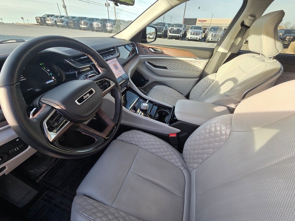 2022 Jeep Grand Cherokee Summit 4xe