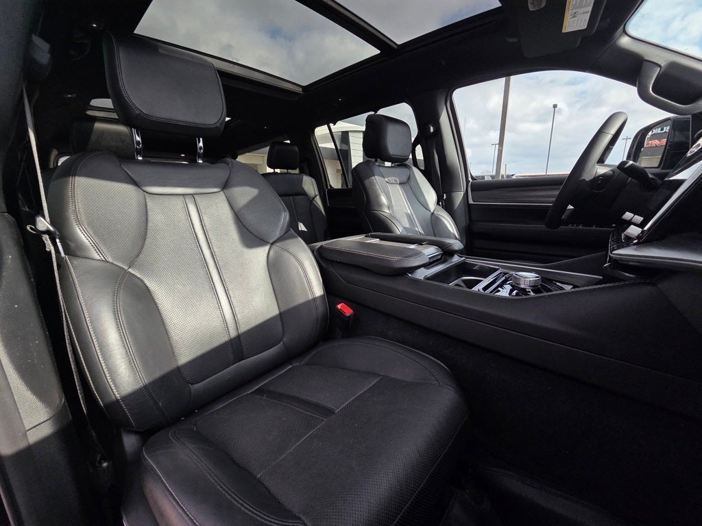 2023 Jeep Wagoneer L Series III