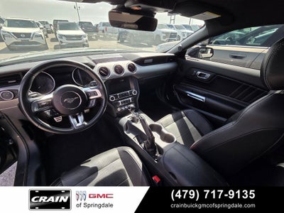 2021 Ford Mustang GT Premium 6-Speed / Black Accent / Nav
