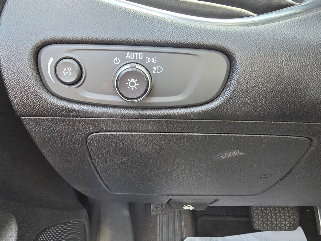 2017 Chevrolet Malibu LT 1LT