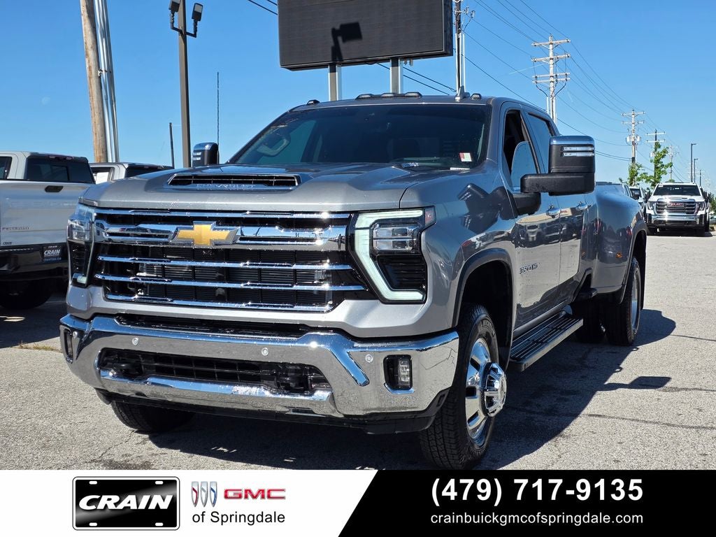 2025 Chevrolet Silverado 3500HD LTZ Gooseneck/5th Wheel Prep Package