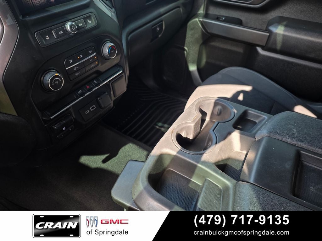 2022 Chevrolet Silverado 2500HD Custom CREW CAB 4X4GAS 6.6 V/8