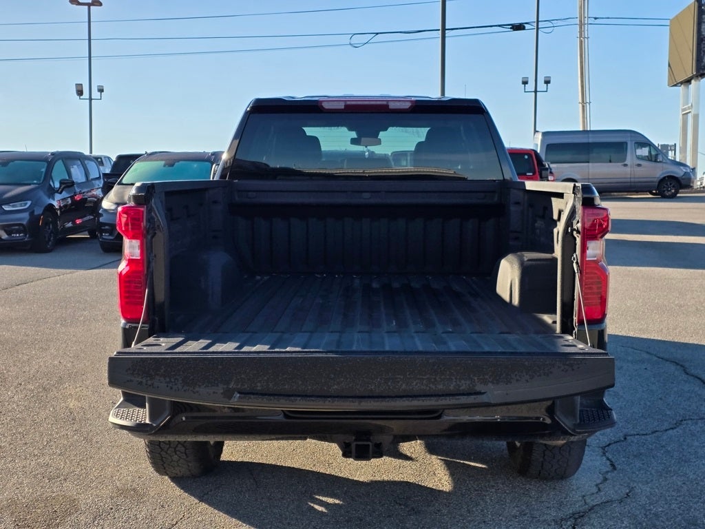 2024 Chevrolet Silverado 1500 Custom