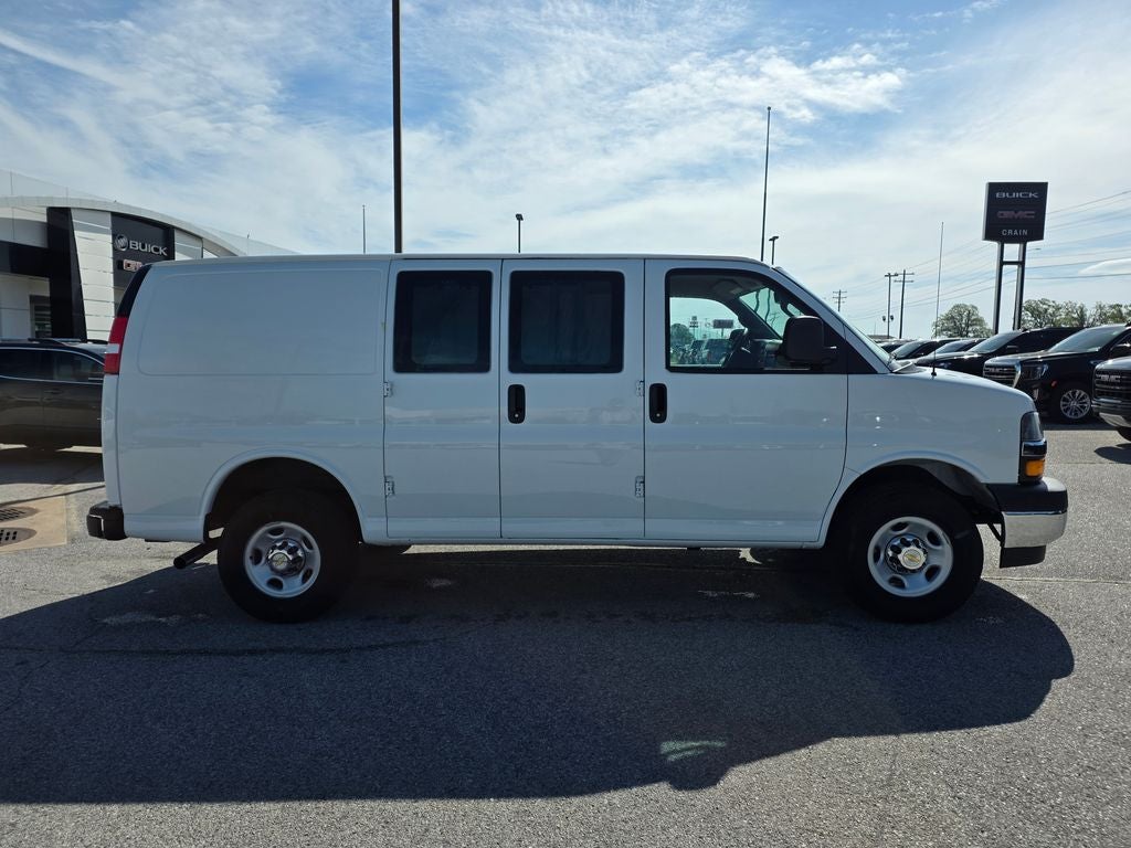 2024 Chevrolet Express 3500 Work Van Cargo