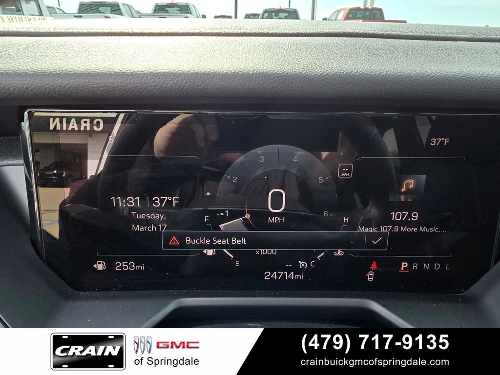2025 GMC Acadia Elevation APPLE CARPLAY AND ANDROID AUTO