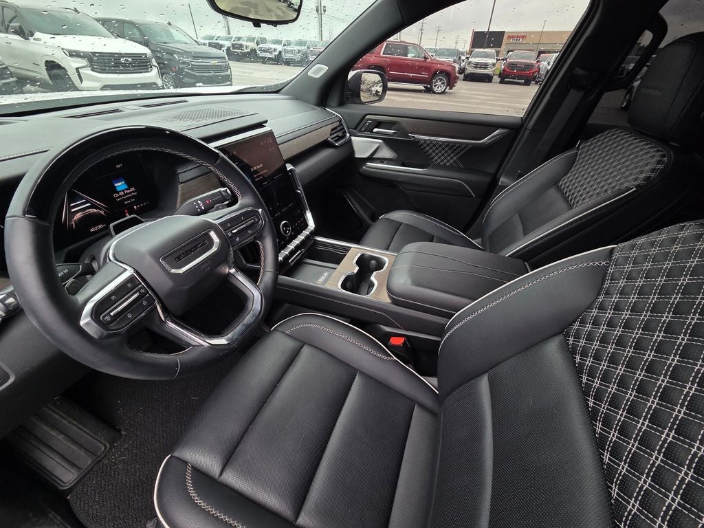 2024 GMC Acadia Denali