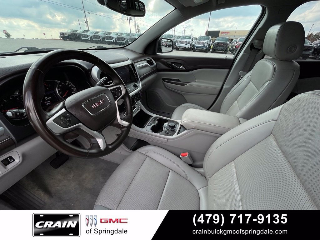 2023 GMC Acadia SLT