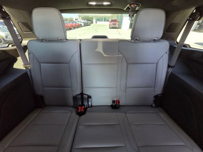 2025 GMC Yukon Elevation