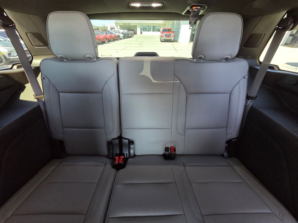 2025 GMC Yukon Elevation