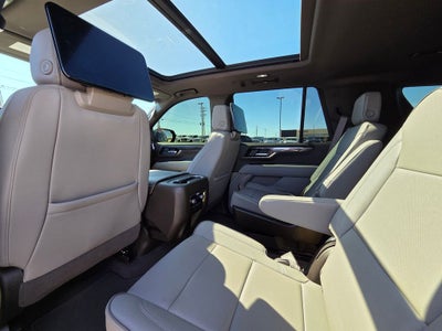 2025 GMC Yukon Elevation