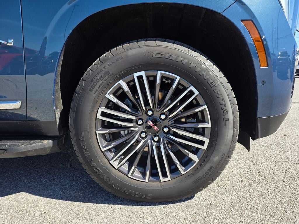 2025 GMC Yukon Elevation