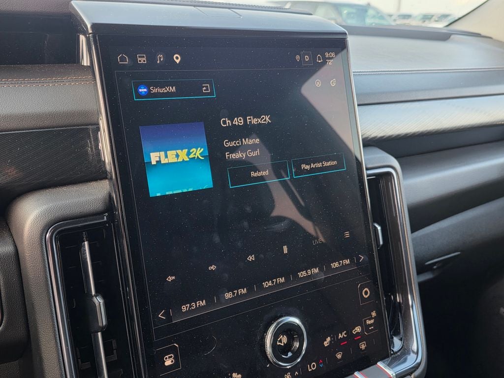 2025 GMC Yukon XL AT4