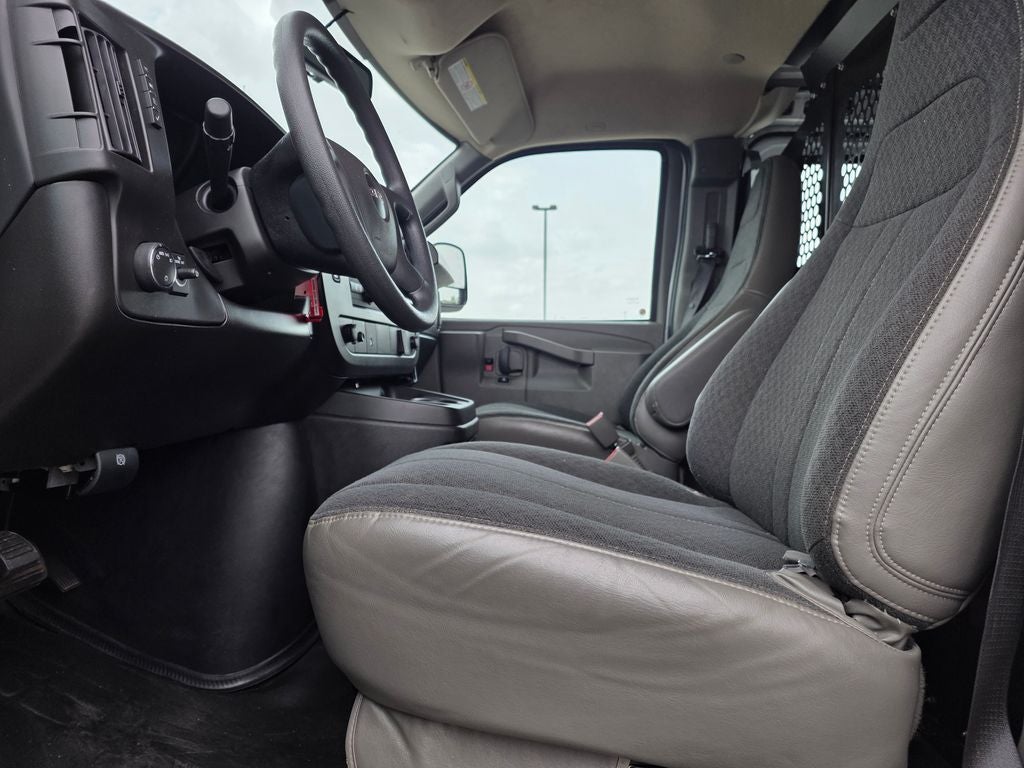 2024 GMC Savana 2500 Work Van