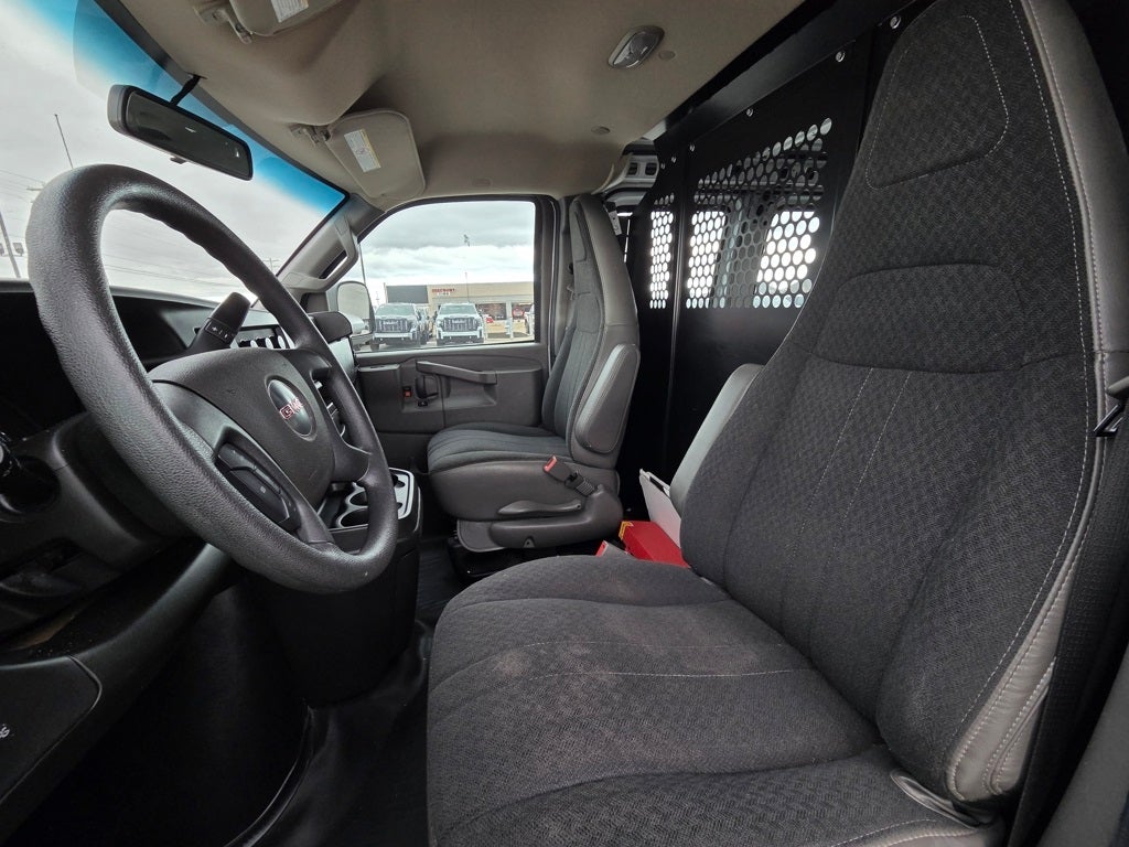 2023 GMC Savana 2500 Work Van