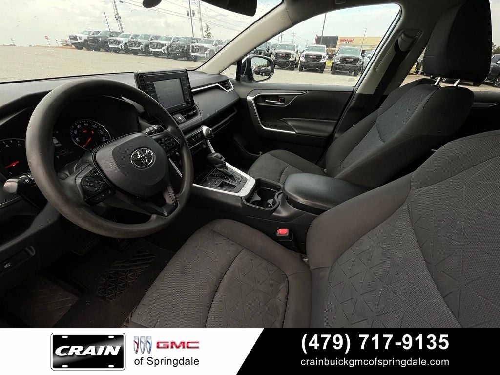 2020 Toyota RAV4 XLE