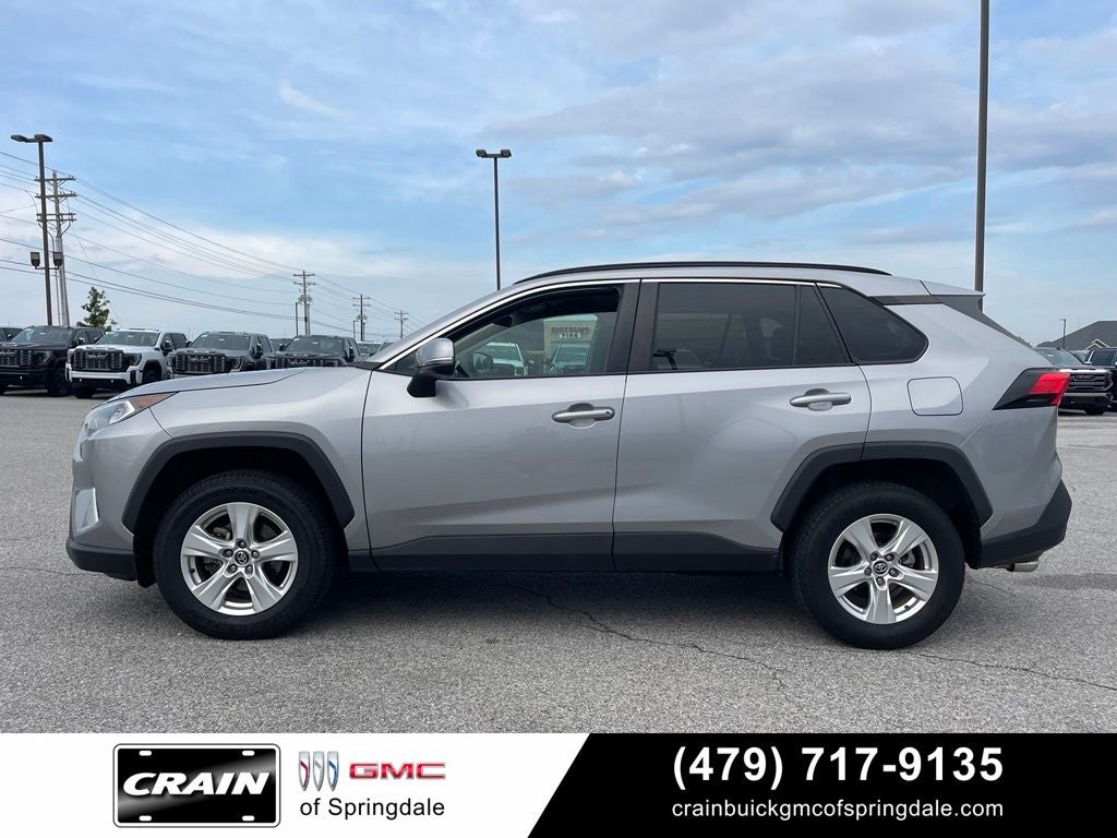 2020 Toyota RAV4 XLE