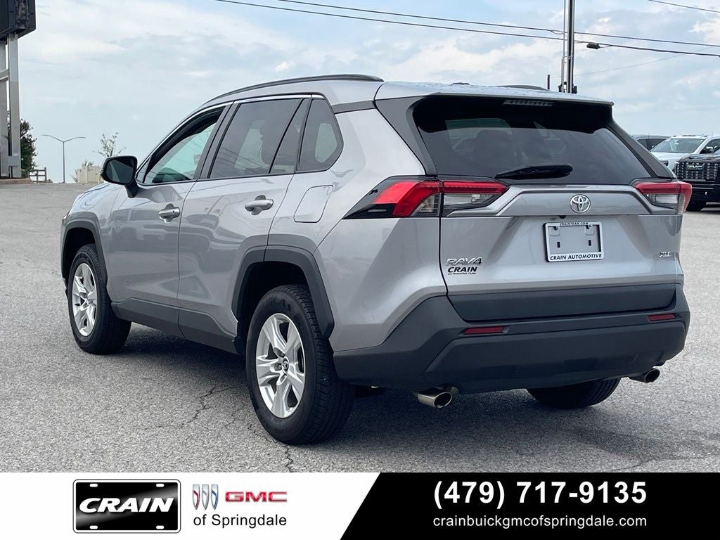 2020 Toyota RAV4 XLE