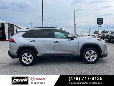 2020 Toyota RAV4 XLE