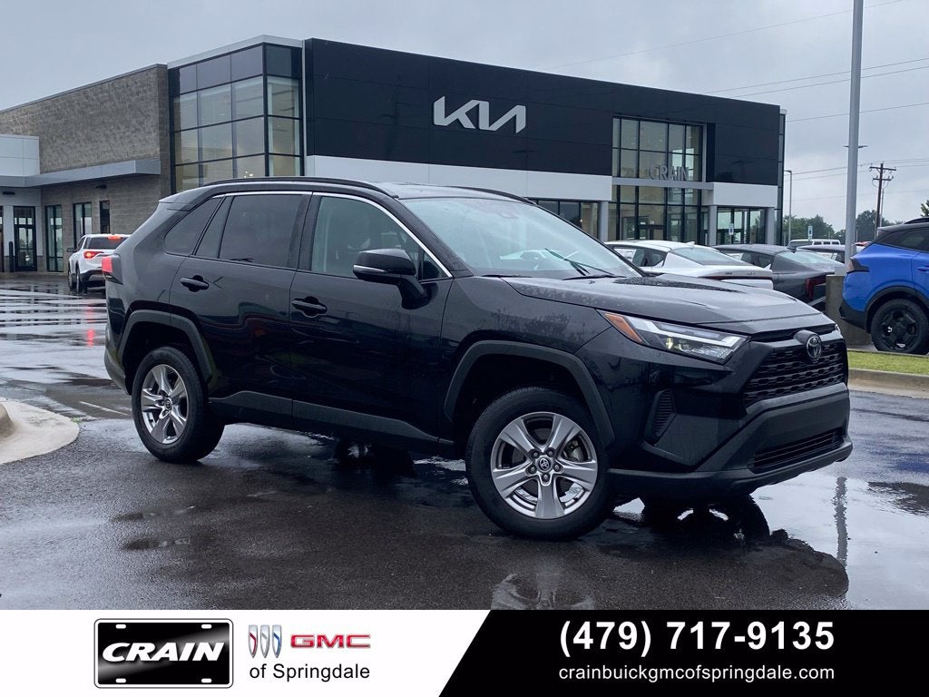 2025 Toyota RAV4 XLE